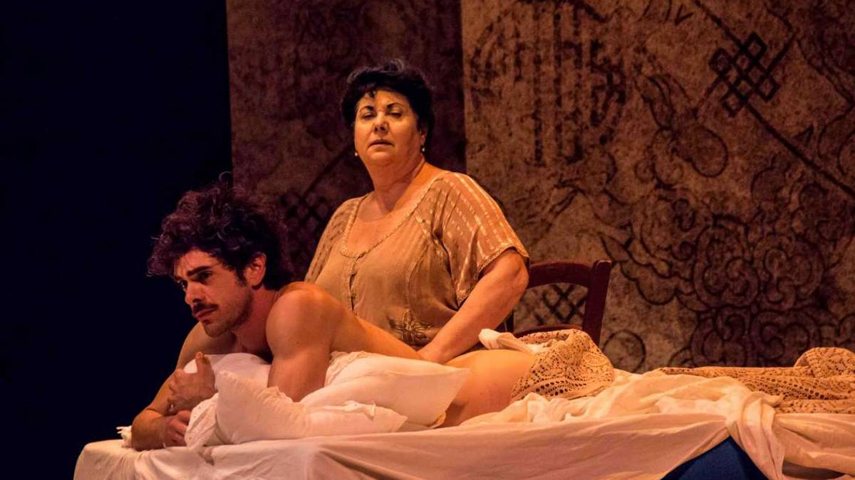 Marisa Laurito al teatro Masini tra persone naturali e strafottenti