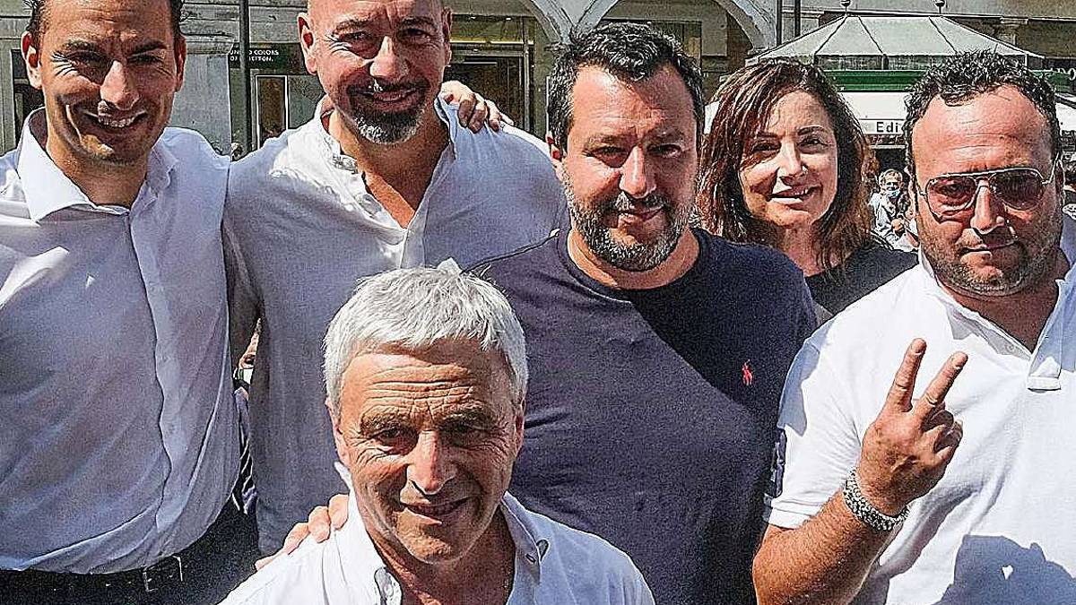 Ceccarelli candidato, stop di Fi: Non è l'uomo giusto