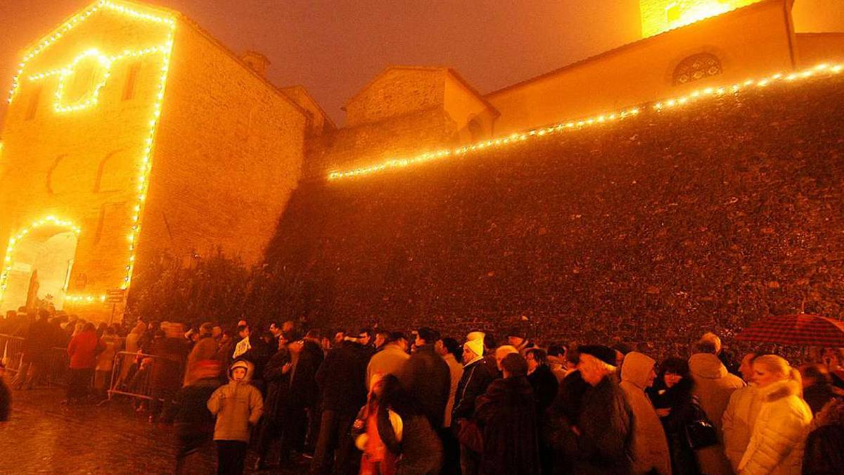Le luminarie in tempo di crisi: i piccoli Comuni riminesi pronti a tagliarle