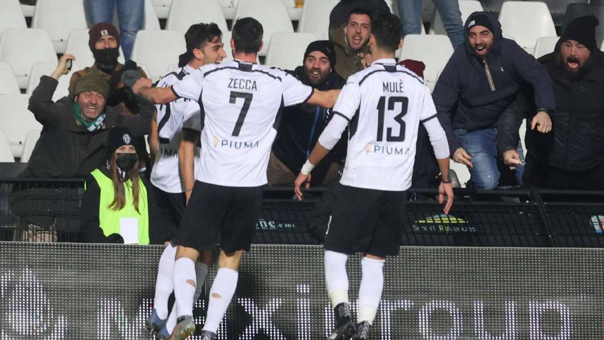 Calcio C, Cesena, altri straordinari: 9 gare in 37 giorni