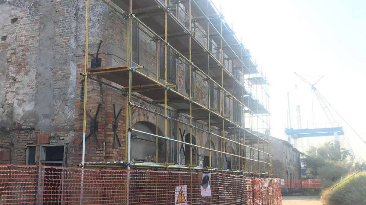 Ravenna, primi lavori alla Fabbrica Vecchia di Marina