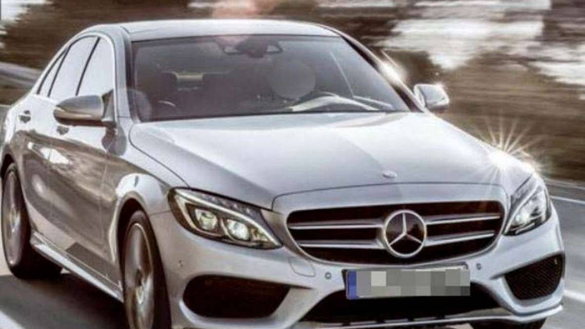 Rimini, la Prefettura le vende la Mercedes nonostante il ricorso