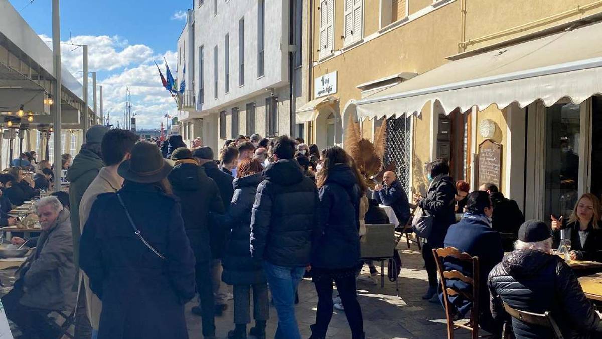 Tante prenotazioni nei ristoranti di Cesenatico, ma paura disdette