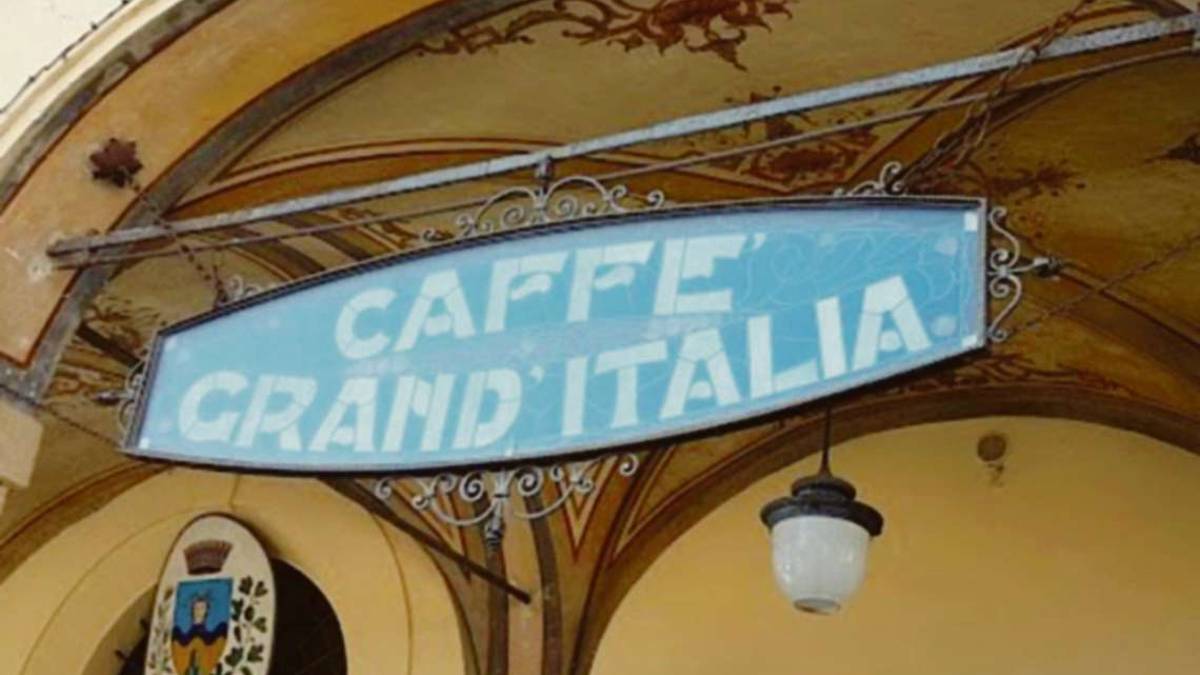 Novafeltria. Lo storico bar: Aperti da 100 anni e non molliamo