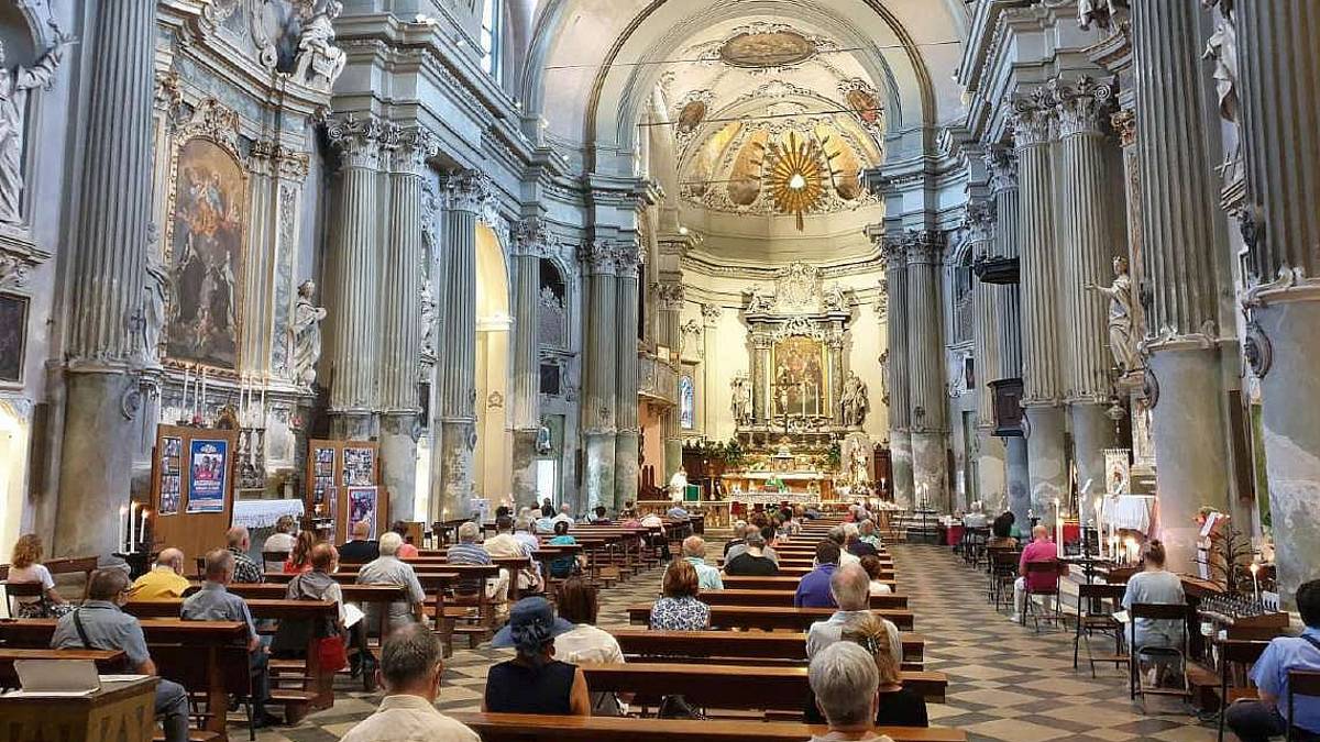 Lugo. Niente green pass per la messa: scoppia la polemica