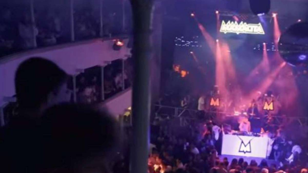 Cesena: bottiglia vola sulla testa dei clienti, ferite in discoteca