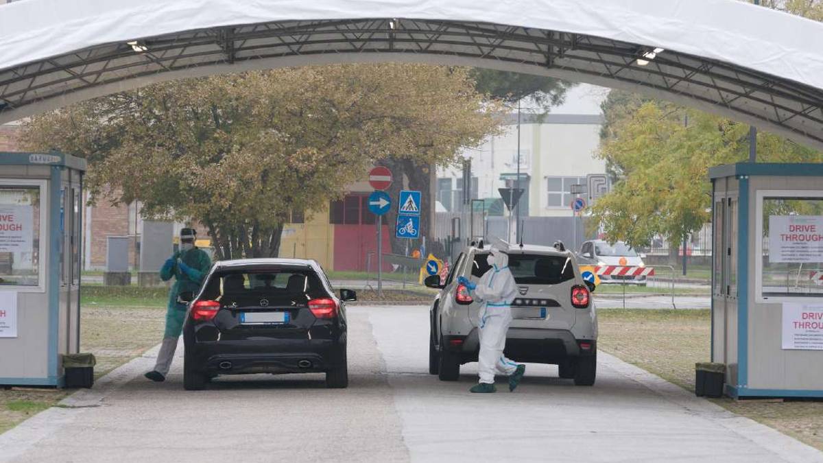 La Regione: L'ordinanza resta valida, ora evitiamo di finire in zona rossa