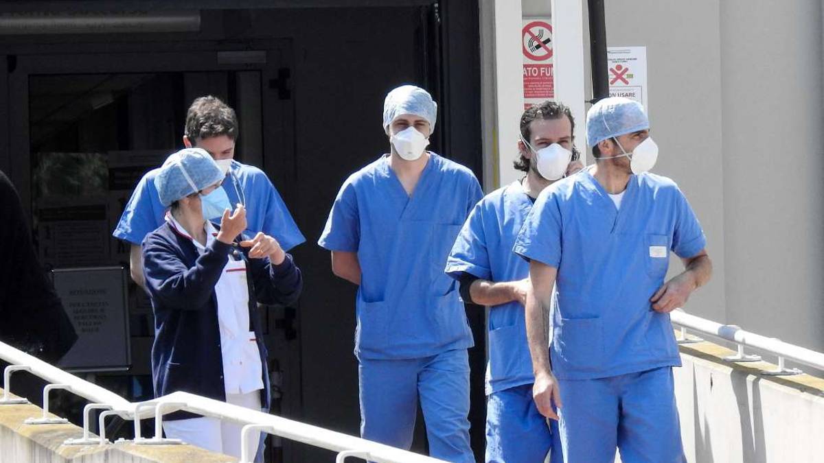 Ravenna, infermieri introvabili dai centri privati. Mai successo