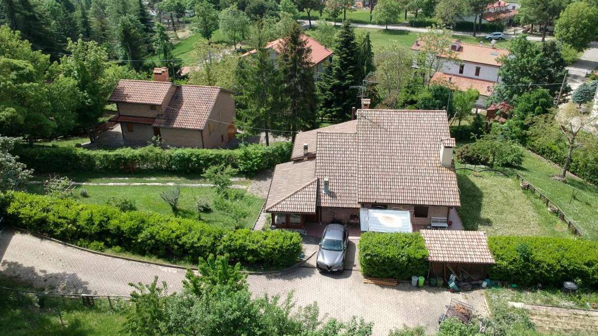 Il suicidio di Spinello e i seguaci di Ramtha: Così nacquero le ville con il bunker
