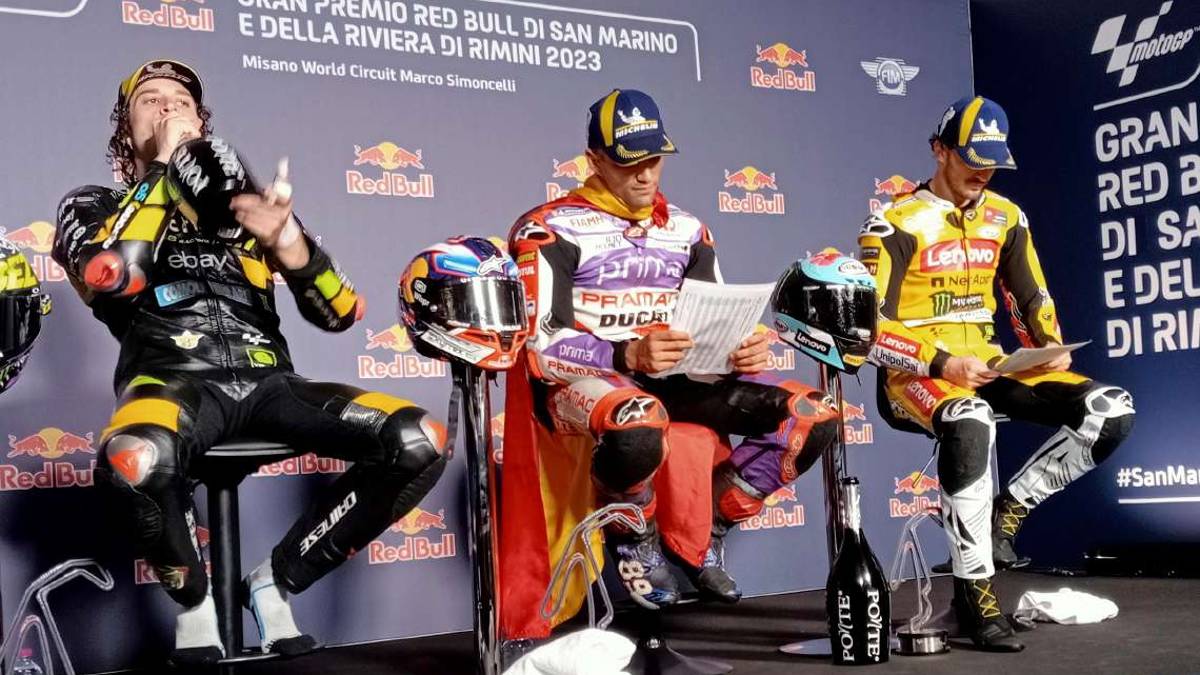 MotoGp, spumante e cabaret: Bezzecchi è uno showman