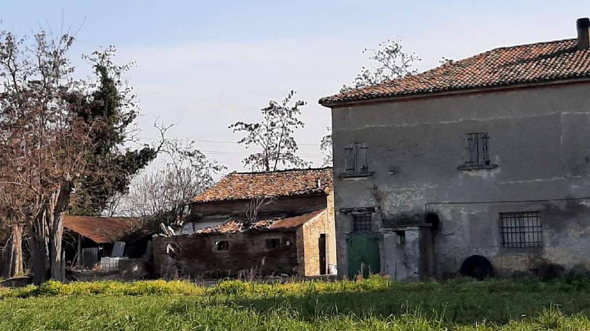 Cesena: 10 senza tetto sgomberati dalla casa che avevano occupato