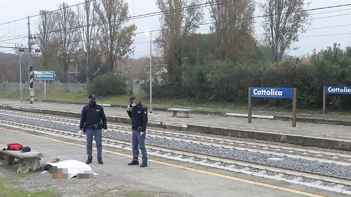 Cattolica. Muore su una panchina mentre è in attesa del treno