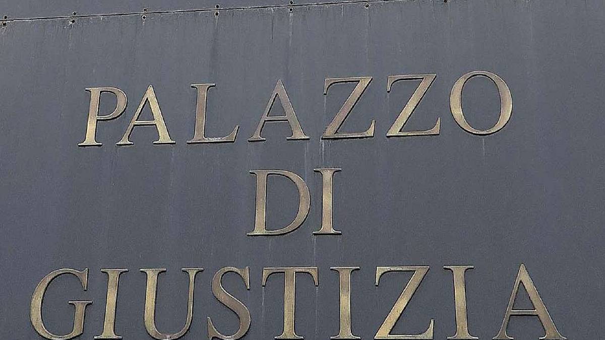 Anziana guarisce dal Covid, la denuncia: Morta dopo il vaccino
