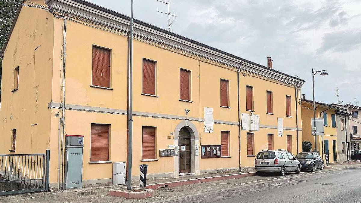 Cesena, ex scuola Macerone: spuntano criticità statiche