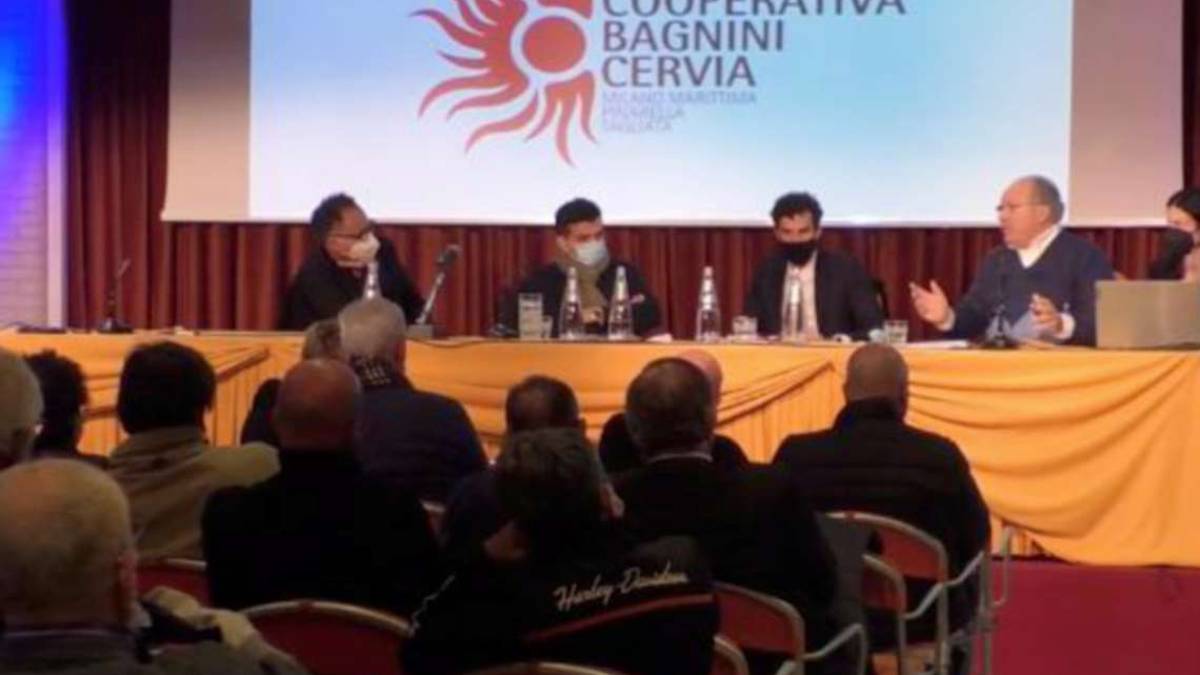 Cervia, la coop bagnini: consorzio per partecipare all'asta spiagge