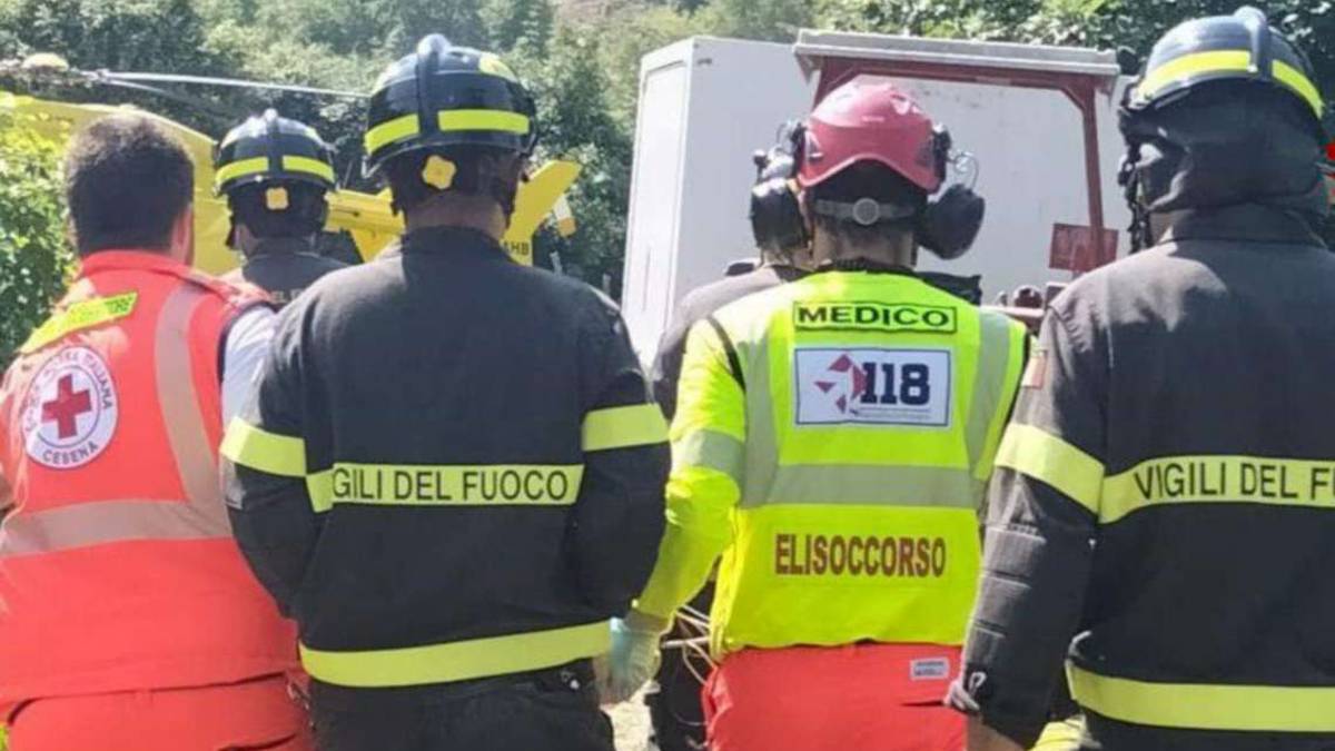 Cesena, era entrato nelle vie vietate per la frana: il ciclista ora è gravissimo