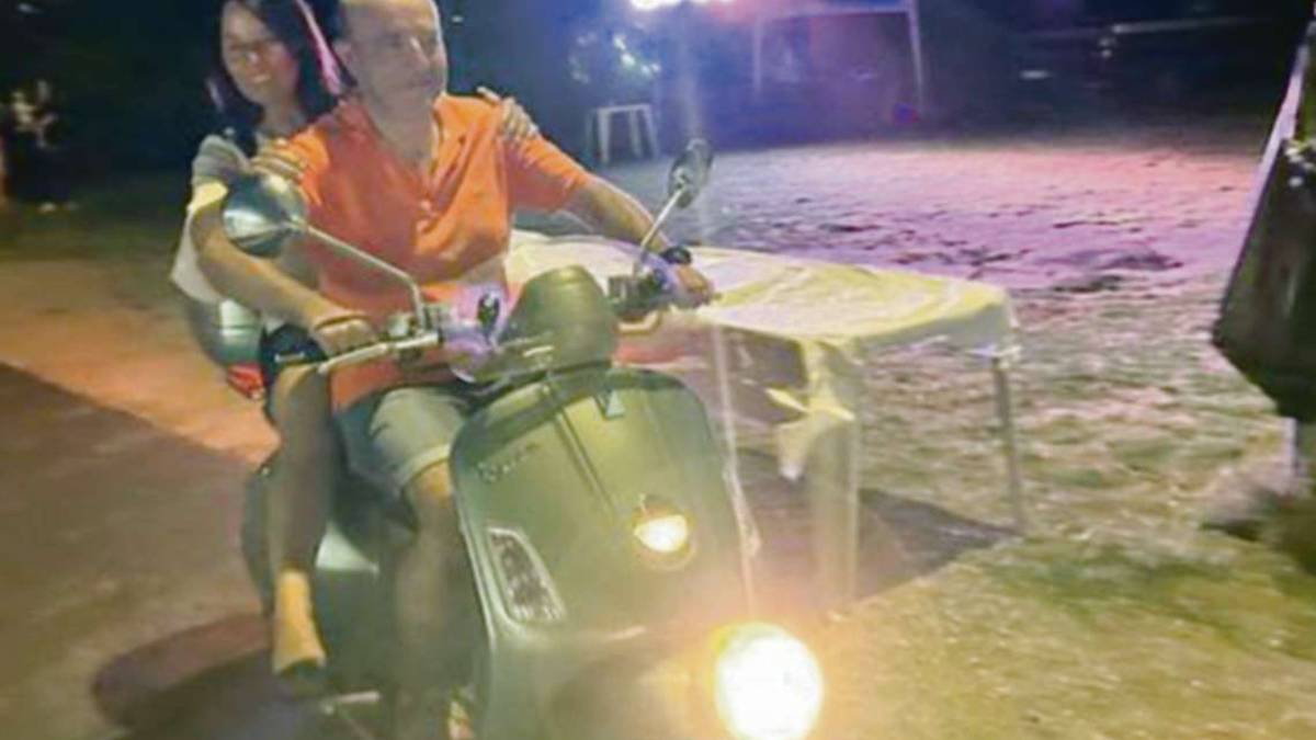 Gambettola, sindaca in Vespa senza casco, la replica: Sciacallaggio mediatico