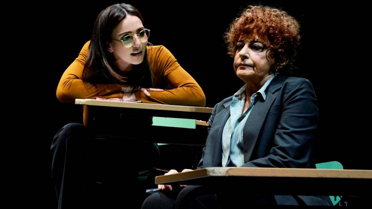 Il teatro Masini di Faenza riparte con Aperture