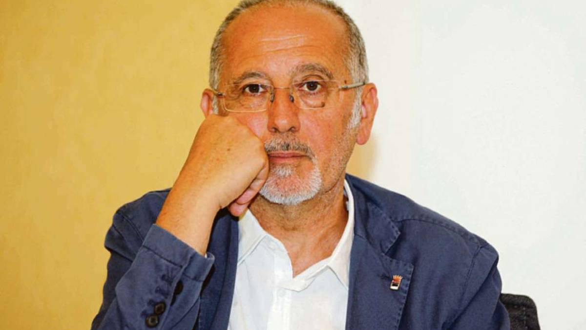 Cesena, accuse a Berlusconi con il like dell'assessore: Un errore, non lo rifarei