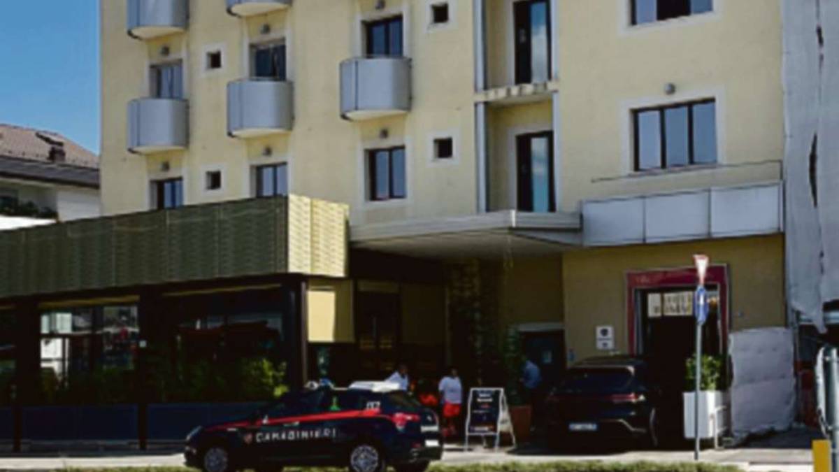 Cesena, droga in hotel da spacciare al ponte: chiesti i domiciliari