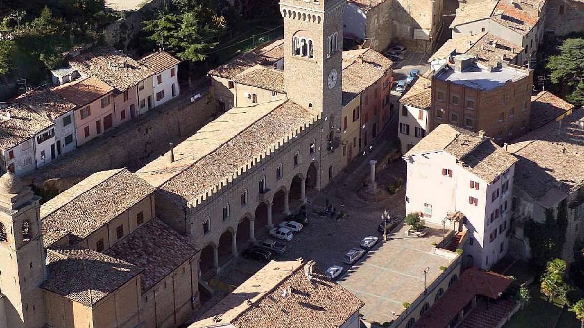 Bertinoro, tanti no al centro commerciale
