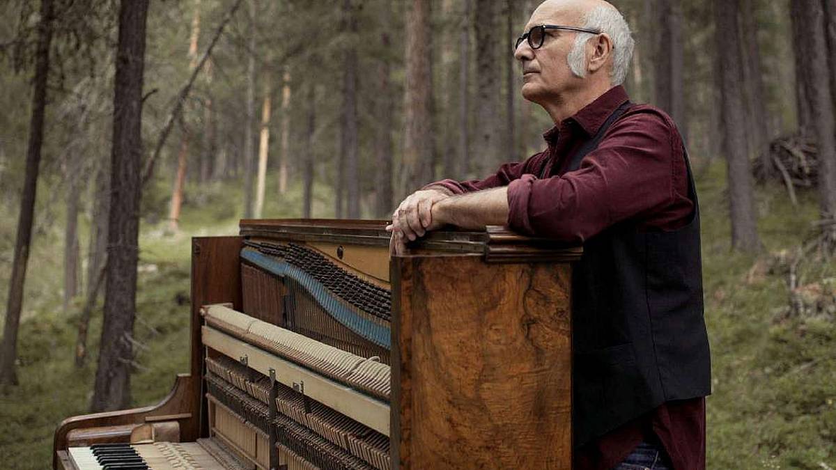 Ludovico Einaudi a Sogliano, la musica in cammino