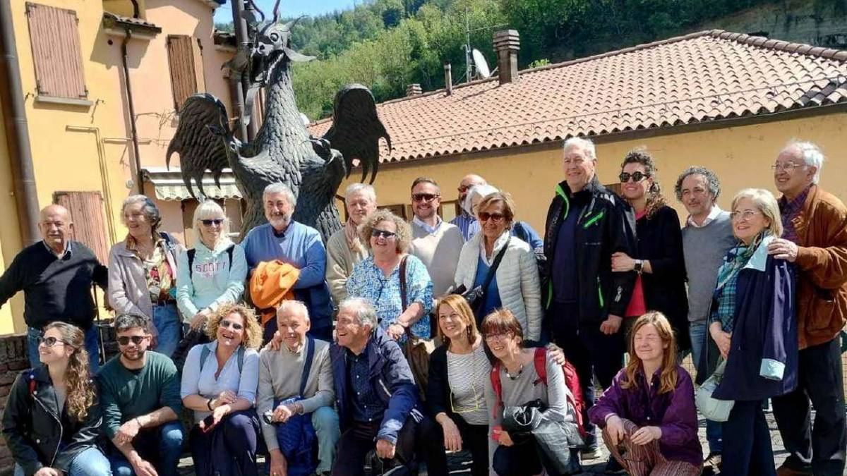 Mercato, la scultura di Serra piace alla contrada del Drago