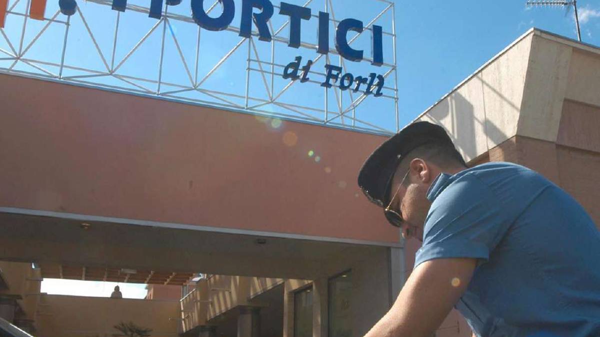 Forlì. Cerca di aggredire carabiniere, fermato con il taser
