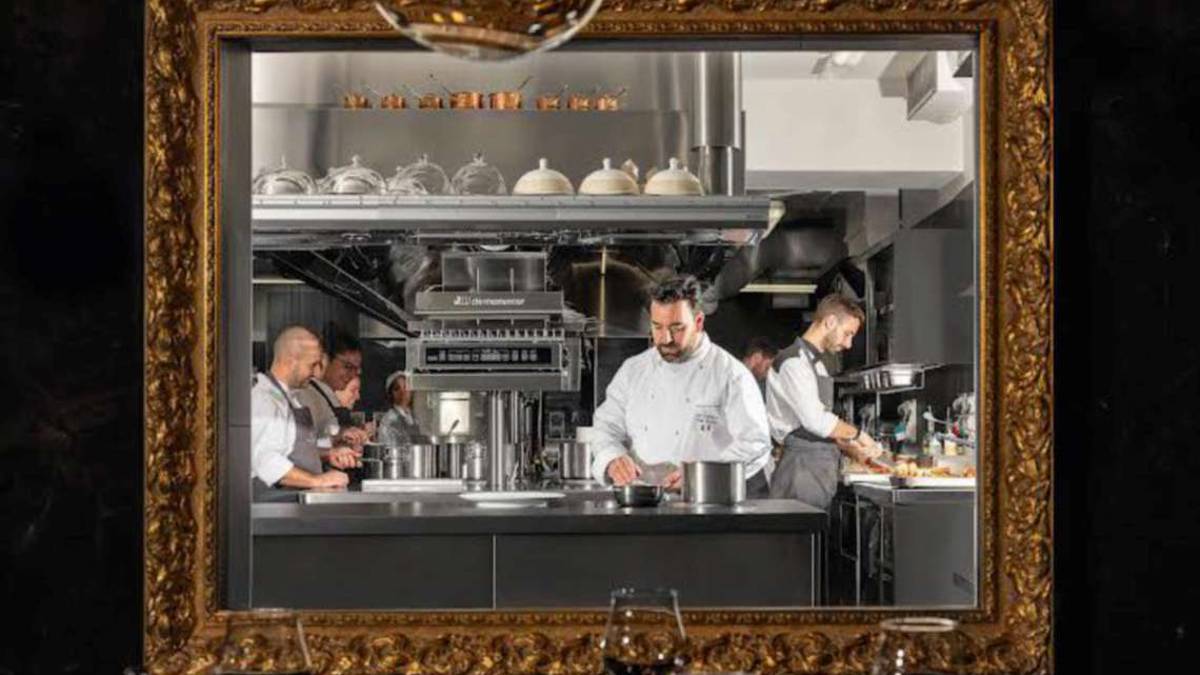 Imola, quello dentro la cornice è lo chef: viaggio nella saletta esclusiva del San Domenico