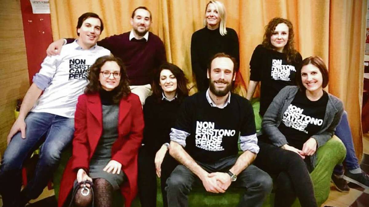 Gli avvocati di strada: Residenza negli hotel, senza non si trova lavoro a Rimini