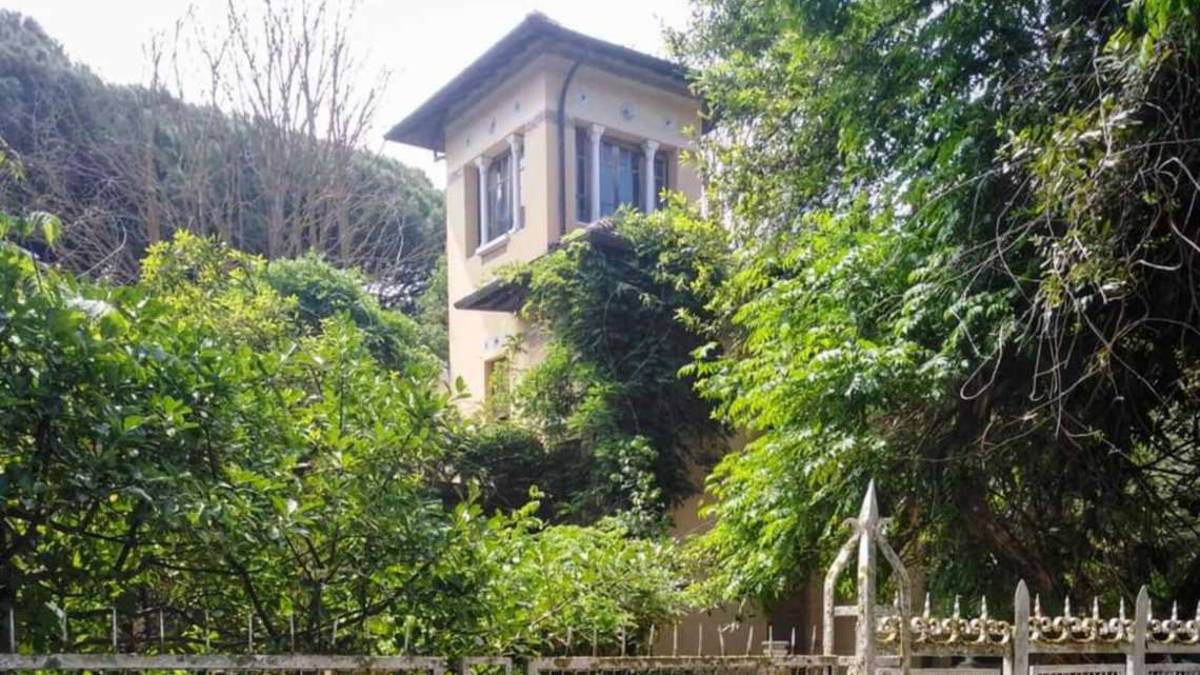 Milano Marittima, Villa Gardini in vendita a 1,5 milioni