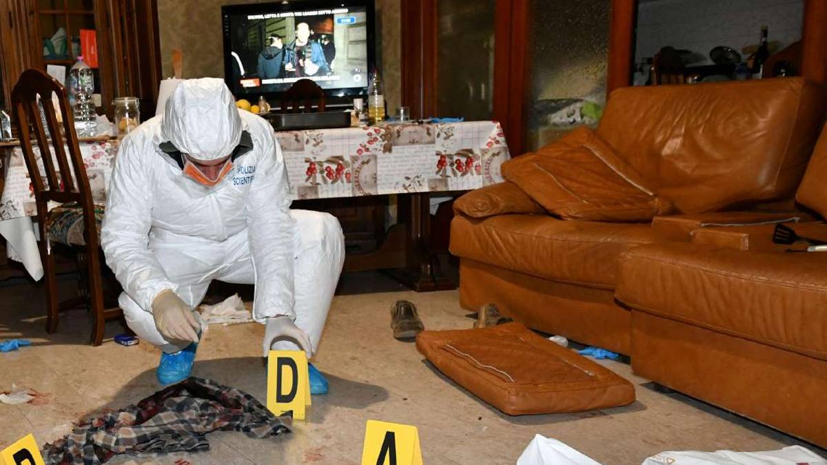 Forlì, padre accoltellato, il figlio: Sono pentito