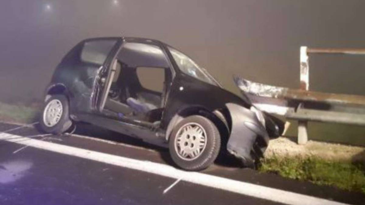 Bellaria: schianto contro il guard rail, morta la donna