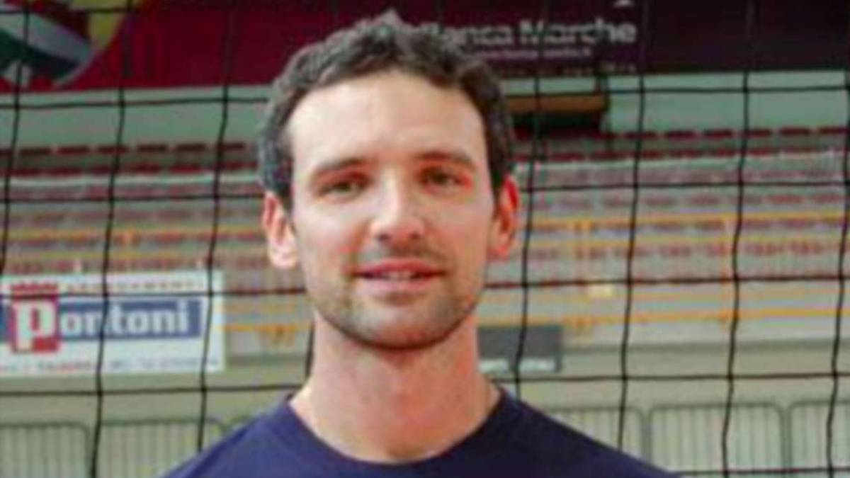 Ravenna, l'addio a Sintini. Oggi esposta la salma