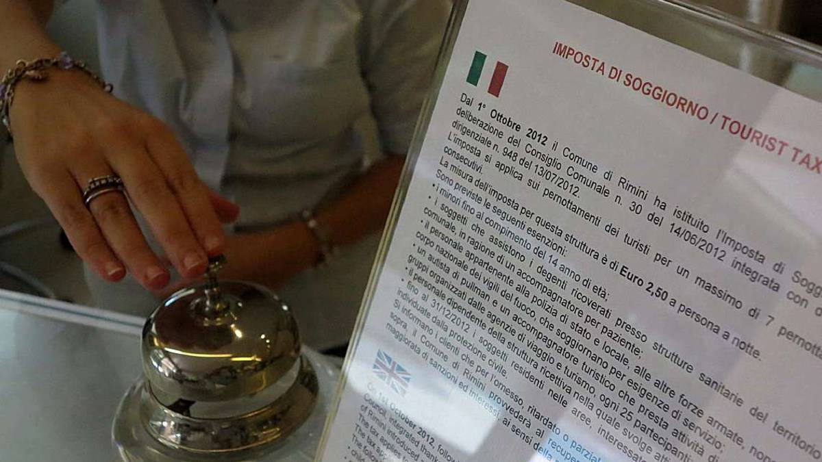 Ravenna, il Comune alza la tassa di soggiorno per camping e case