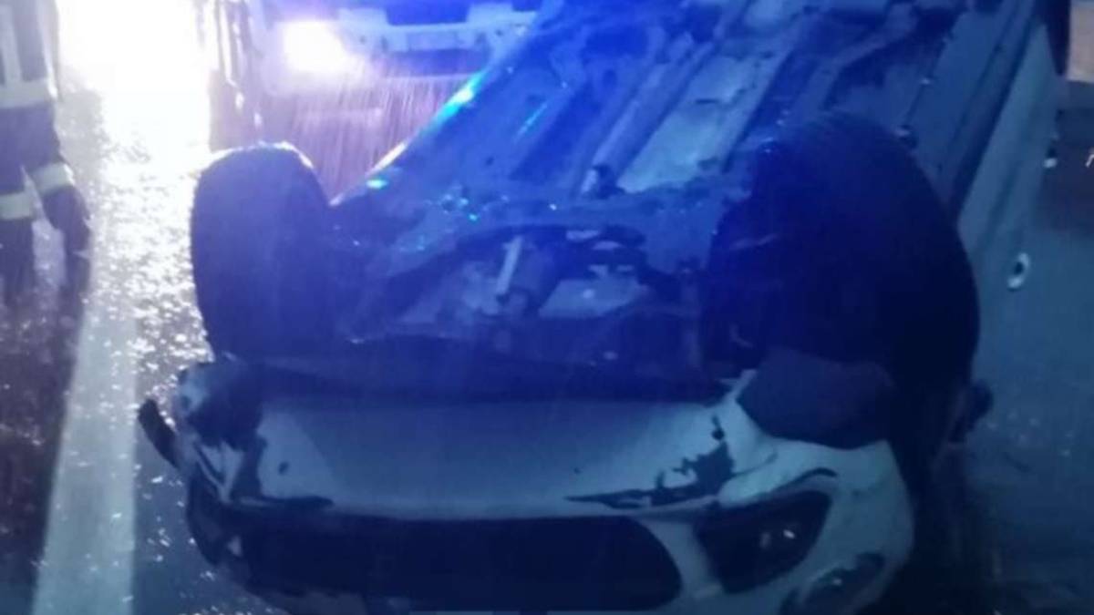 San Piero in Bagno: incidente e auto ribaltata in E45