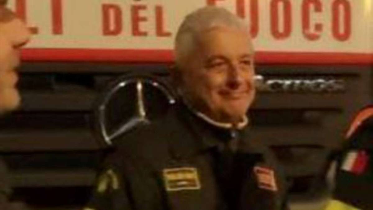 Forlì. Vigile del fuoco per 41 anni, Fausto Tardozzi in pensione
