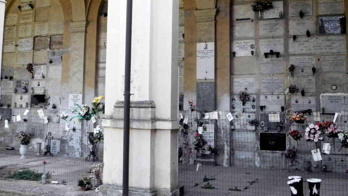 Imola, asta per le tombe di famiglia al cimitero del Piratello