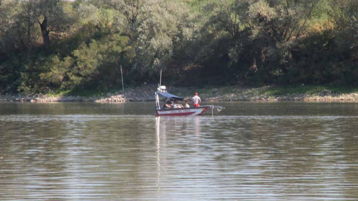 A pesca con gli amici, 27enne di Mordano scompare nel Po