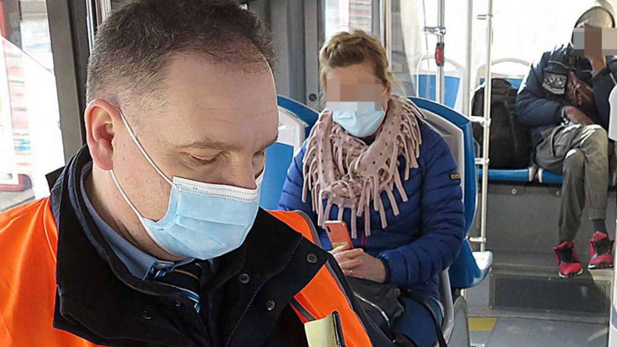 Ravenna, in autobus nessuno ha la mascherina. Il caso arriva in municipio