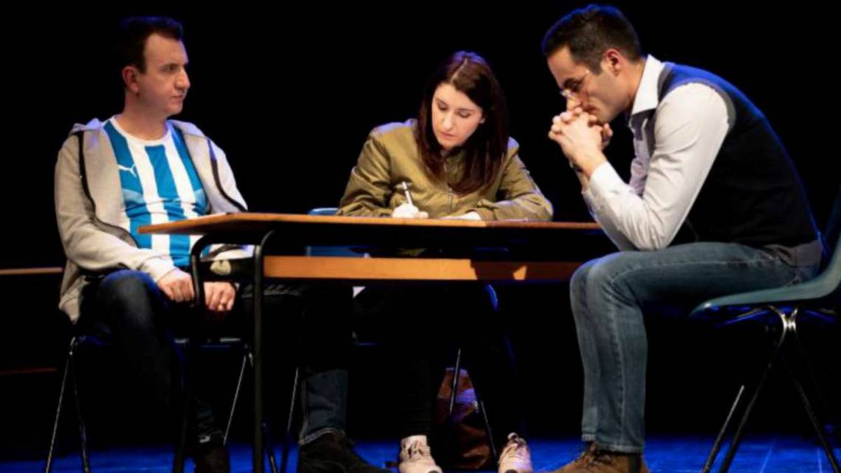 Forlì, scontro di Class al teatro Testori