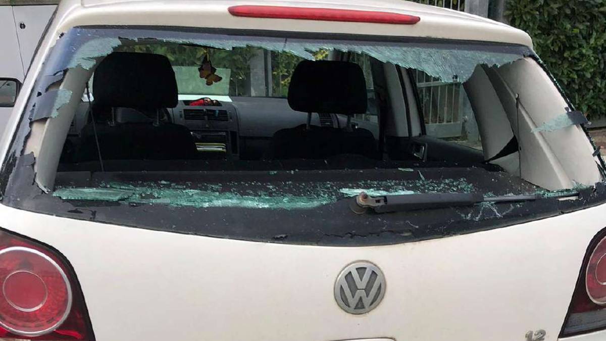 Imola, si divertono danneggiando le auto. Denunciati 4 giovani