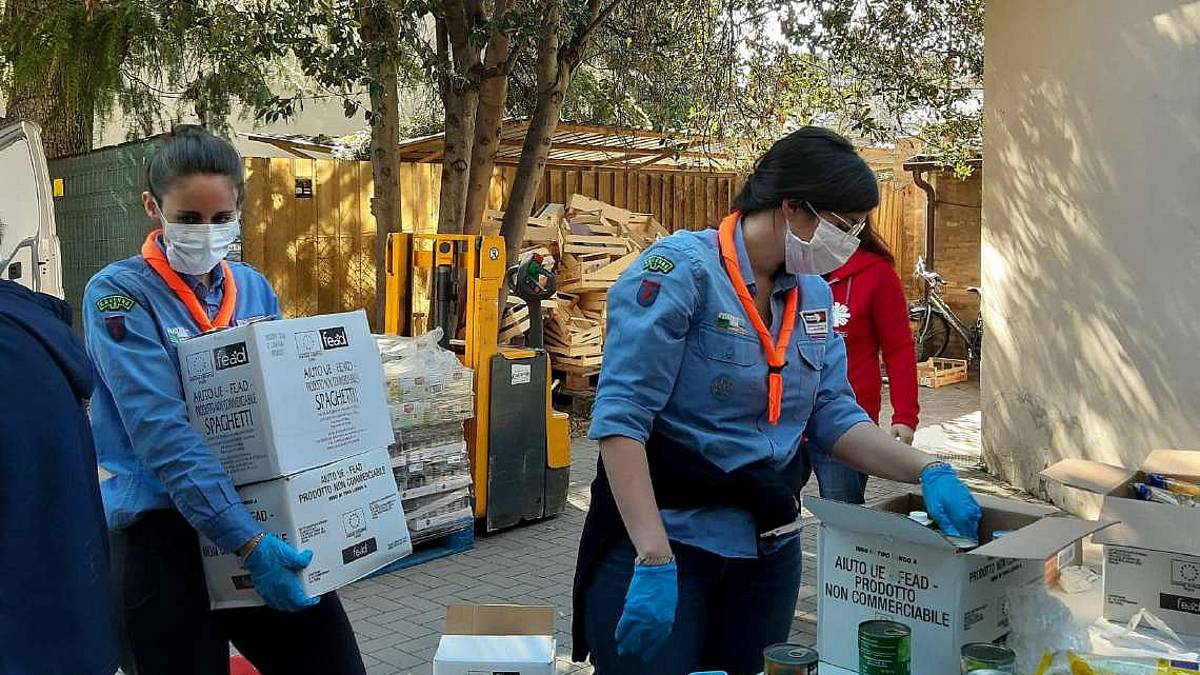 Ravenna, buoni spesa e bollette: stanziati 800mila euro