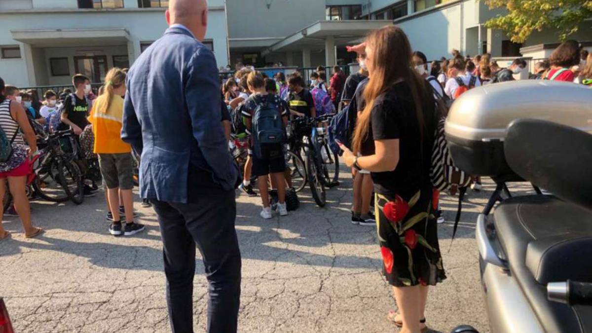 Cesena: «Niente mascherina per mio figlio a scuola»