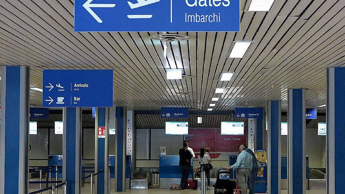 Il derby degli aeroporti. La Regione: No a competizioni dannose tra Forlì e Rimini