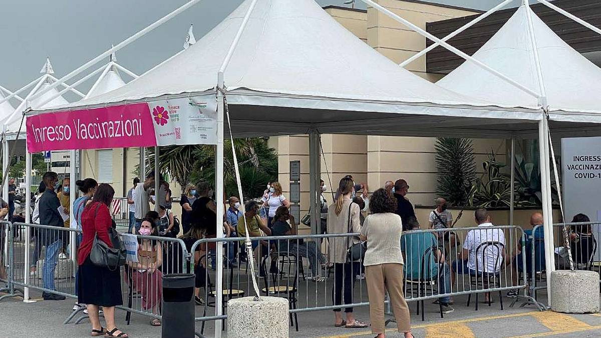 Cesena: delega obbligatoria per il vaccino ai minorenni