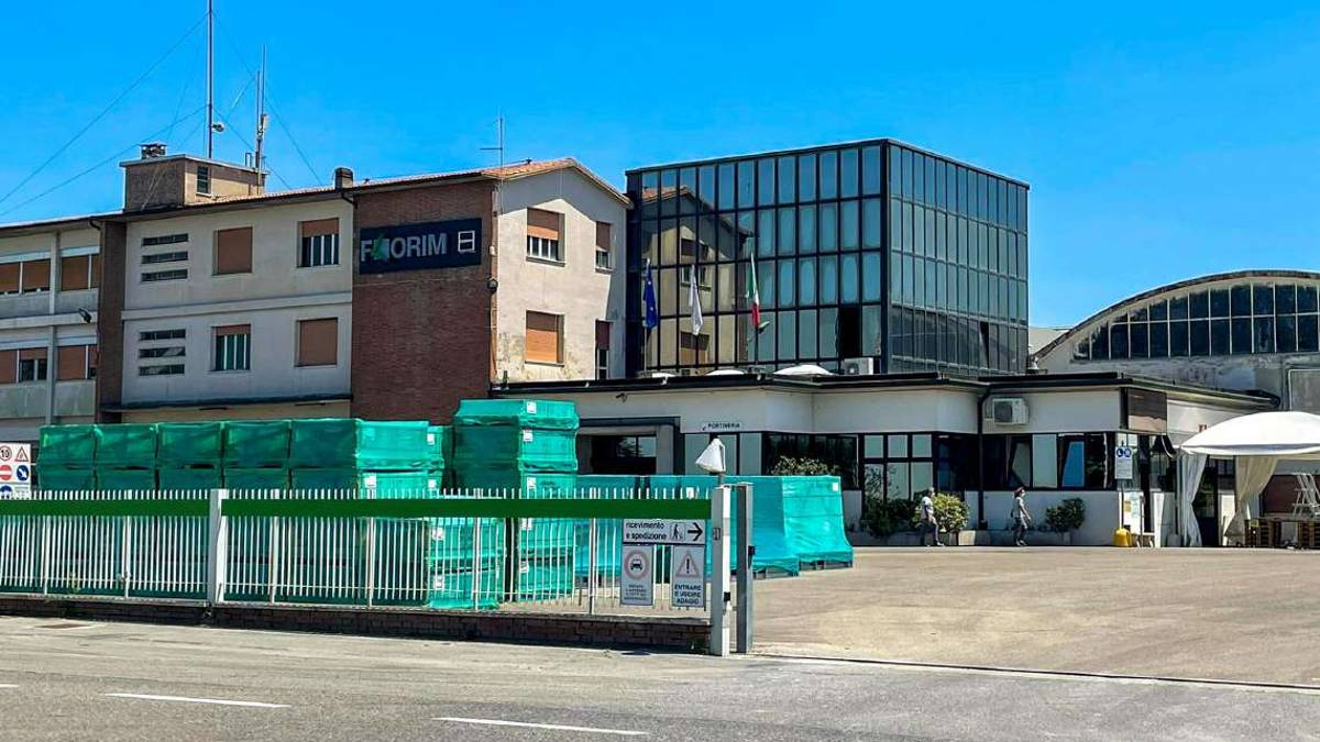 Imola, il caso Florim di Mordano approda anche in Regione