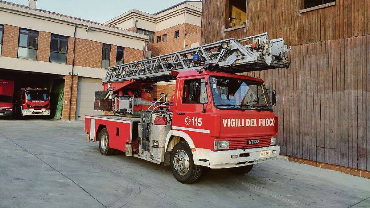 Cesena, ko l'unica autoscala rimasta ai vigili del fuoco: allarme