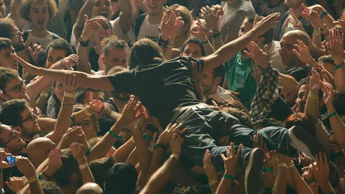 Rockin'1000: la Svizzera, il Brasile e una canzone originale