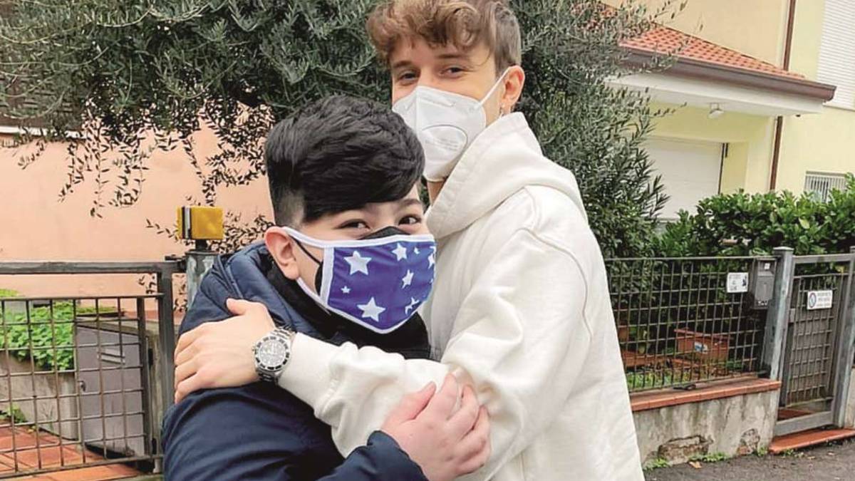 Cesena, bambino malato incontra il gamer dei suoi sogni: Grazie, una giornata stupenda
